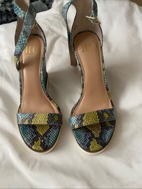Jennifer Lopez Teal and Yellow Snakeskin Slingback Heels